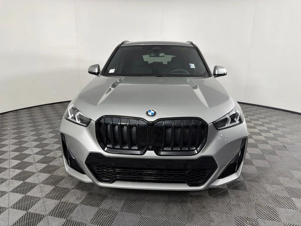 New 2026 Space Silver Metallic BMW xDrive28i image 2