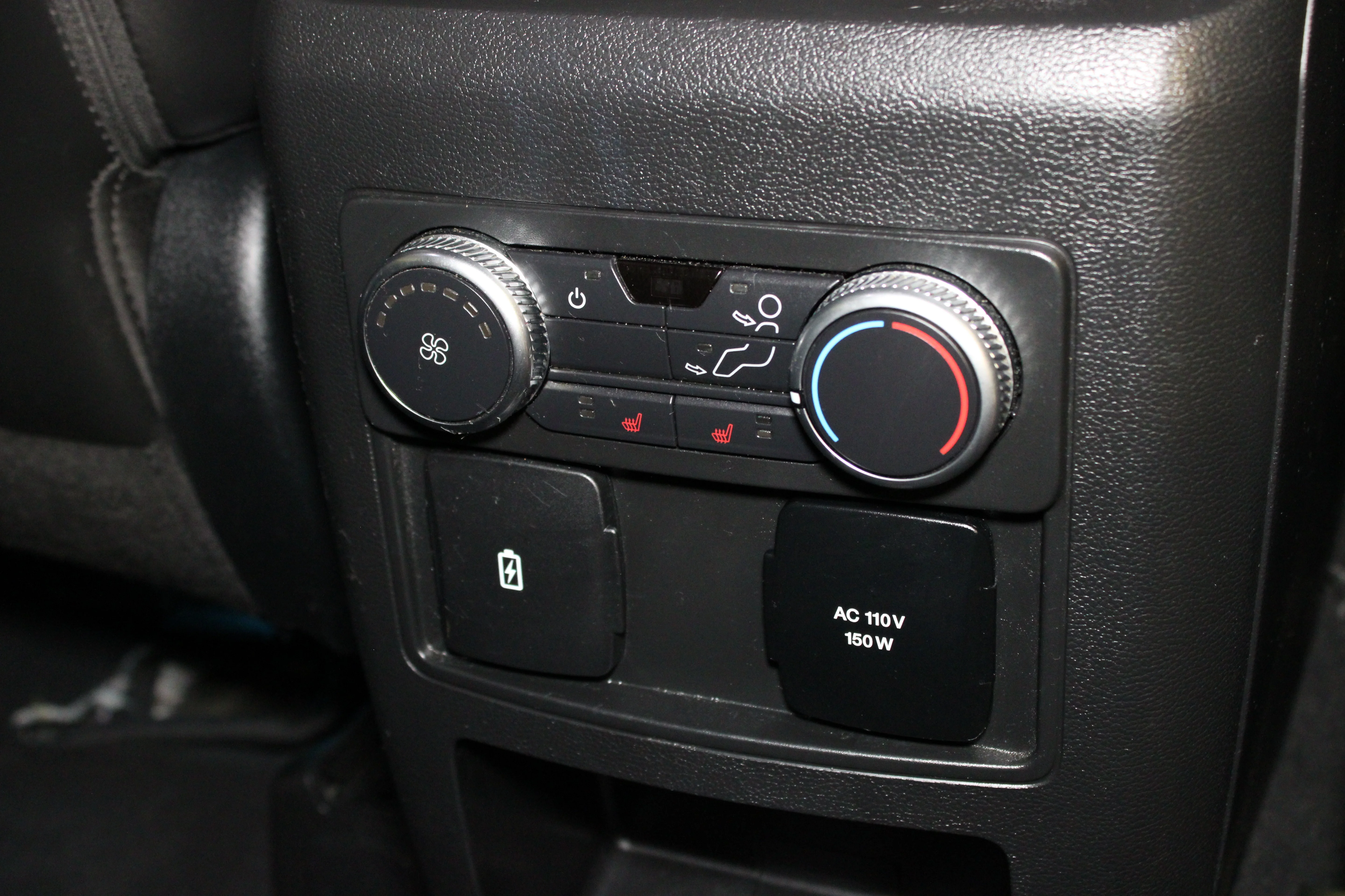 Used 2022 Agate Black Metallic Ford Platinum image 18