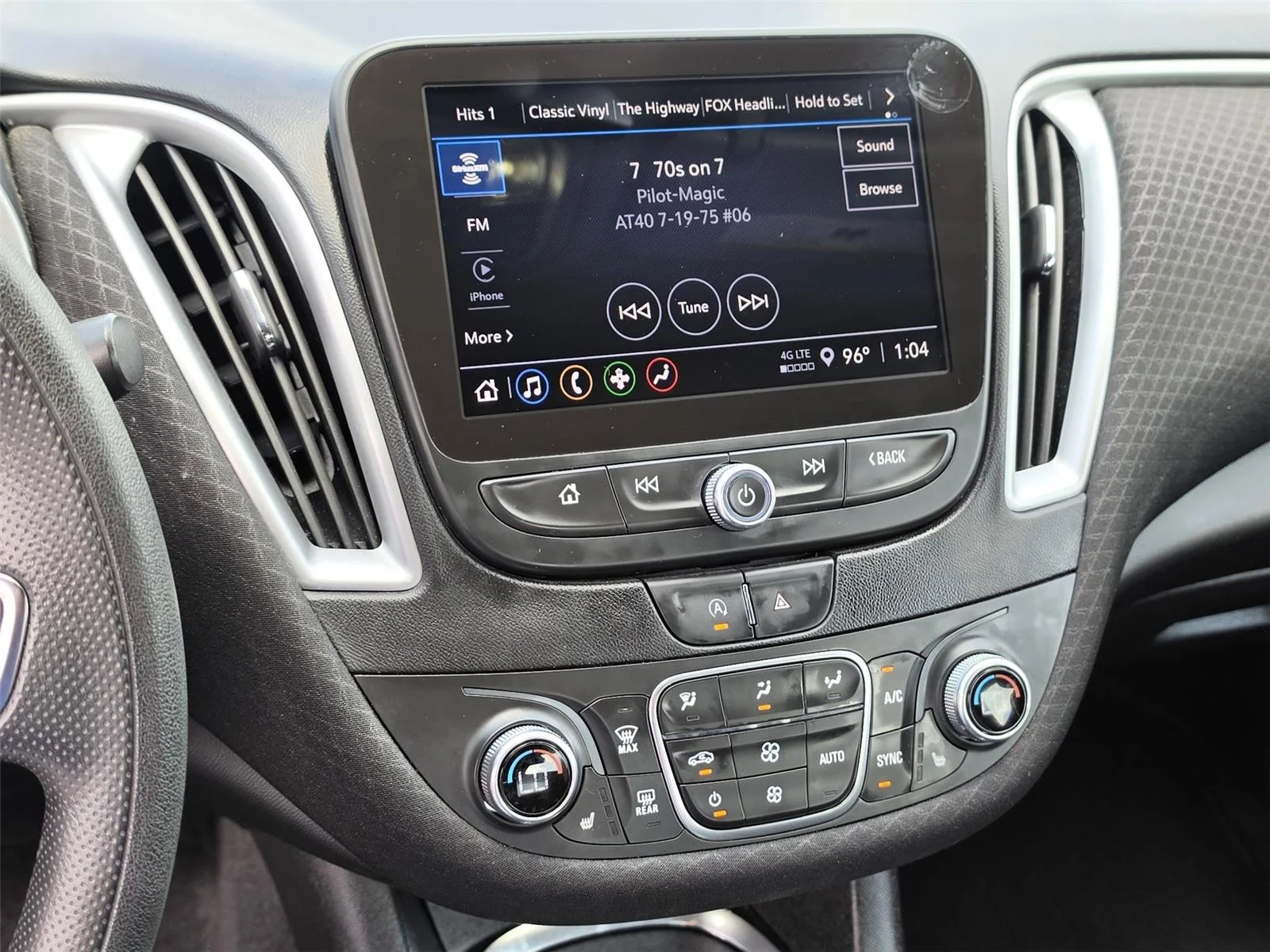 Used 2024 Summit White Chevrolet LT image 12