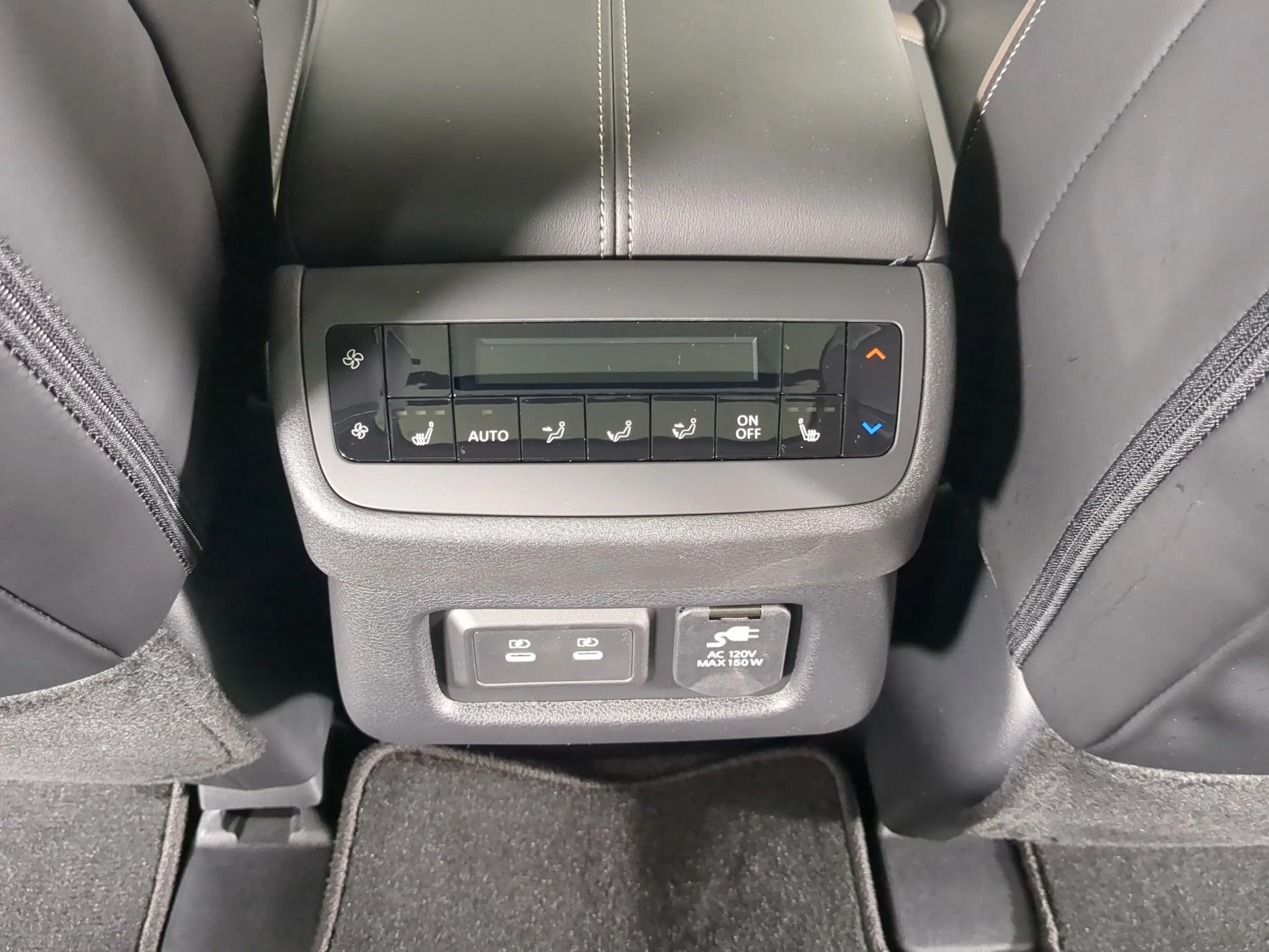 New 2026 2T WHT BLK Nissan Platinum image 25