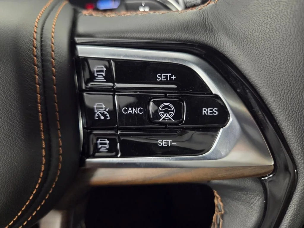 2025 Jeep Grand Cherokee Summit - Photo 16