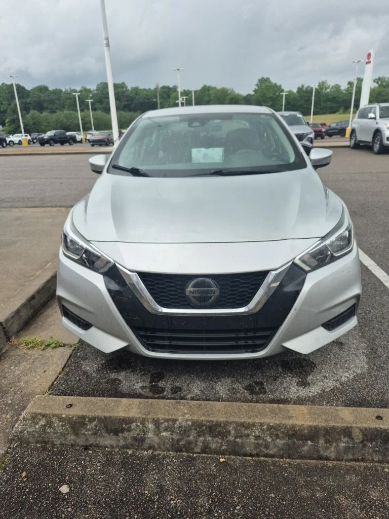 Used 2020 Silver Nissan 1.6 SV image 6