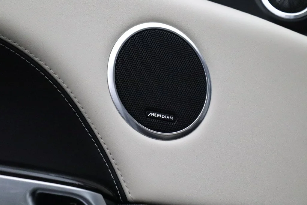 Used 2019 White Land Rover Supercharged image 18