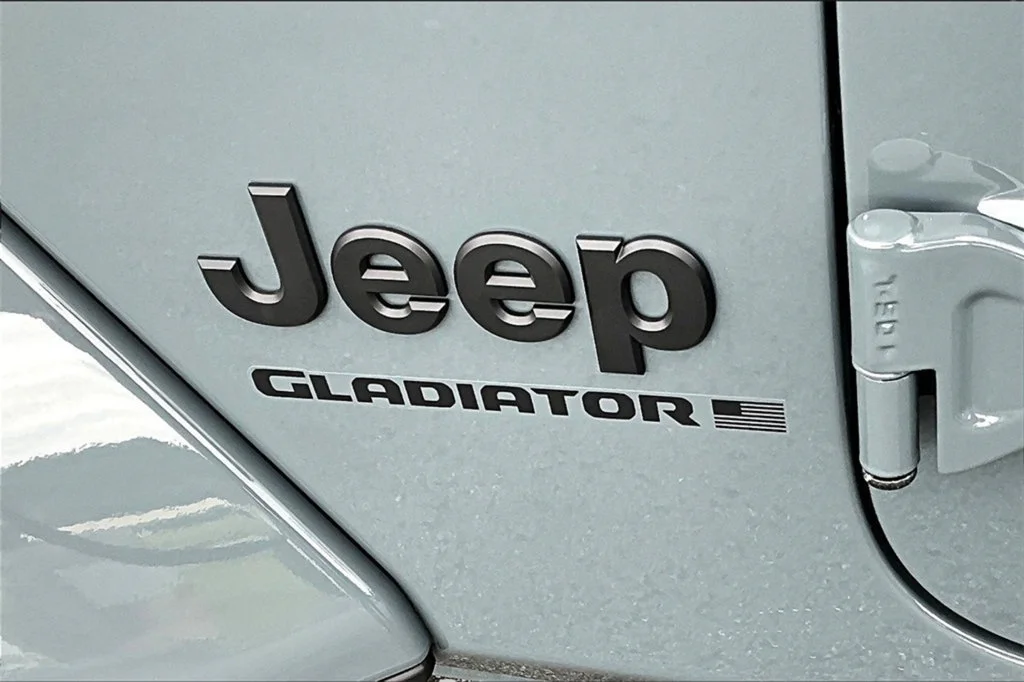 2025 Jeep Gladiator Sport S - Photo 11