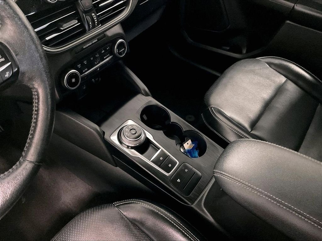 Used 2020 Gray Ford SEL image 20