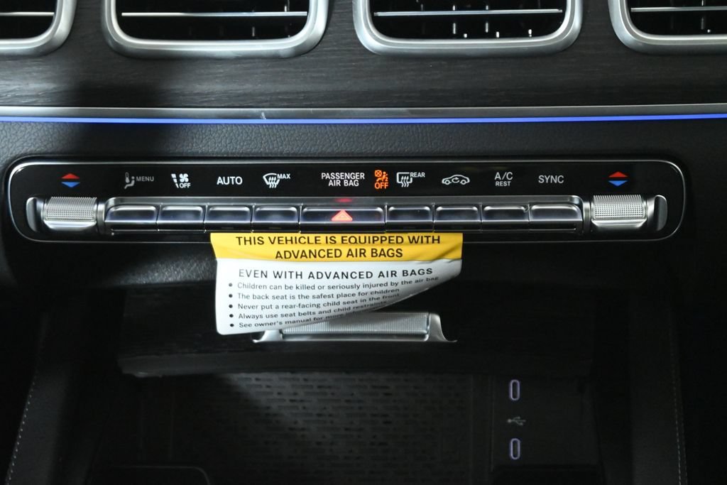 New 2026 MANUFAKTUR Moonlight White Magno Mercedes-Benz GLE 450 image 61