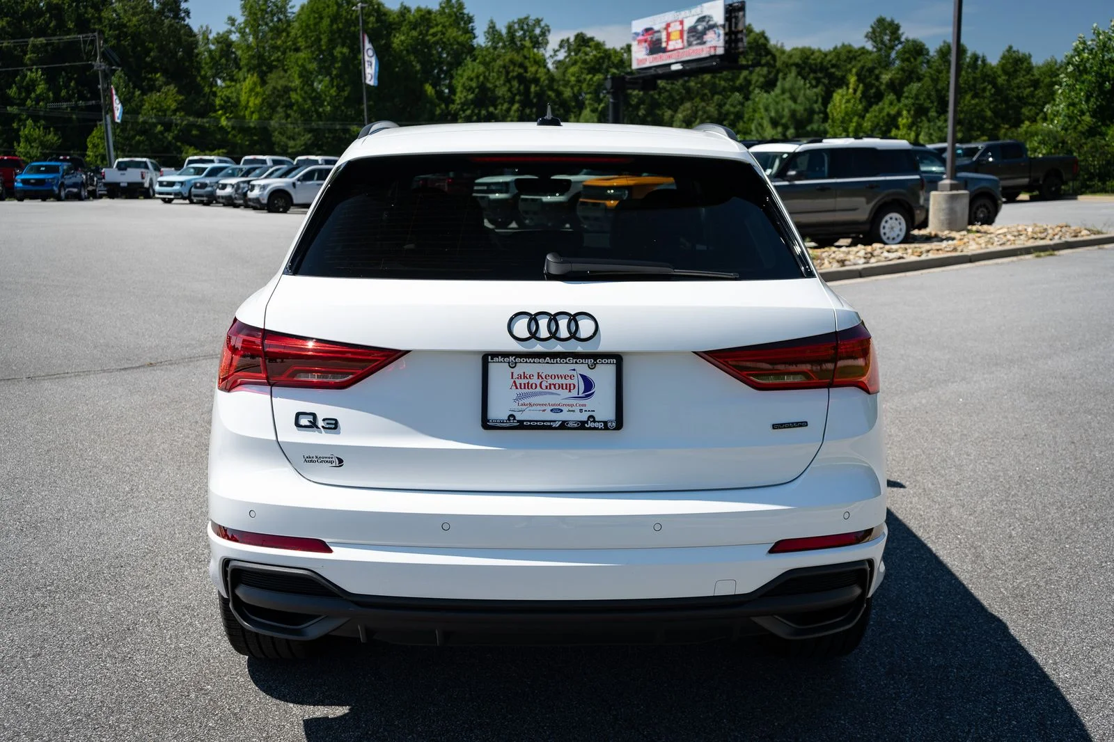 Used 2025 Arkona White Audi Premium image 8
