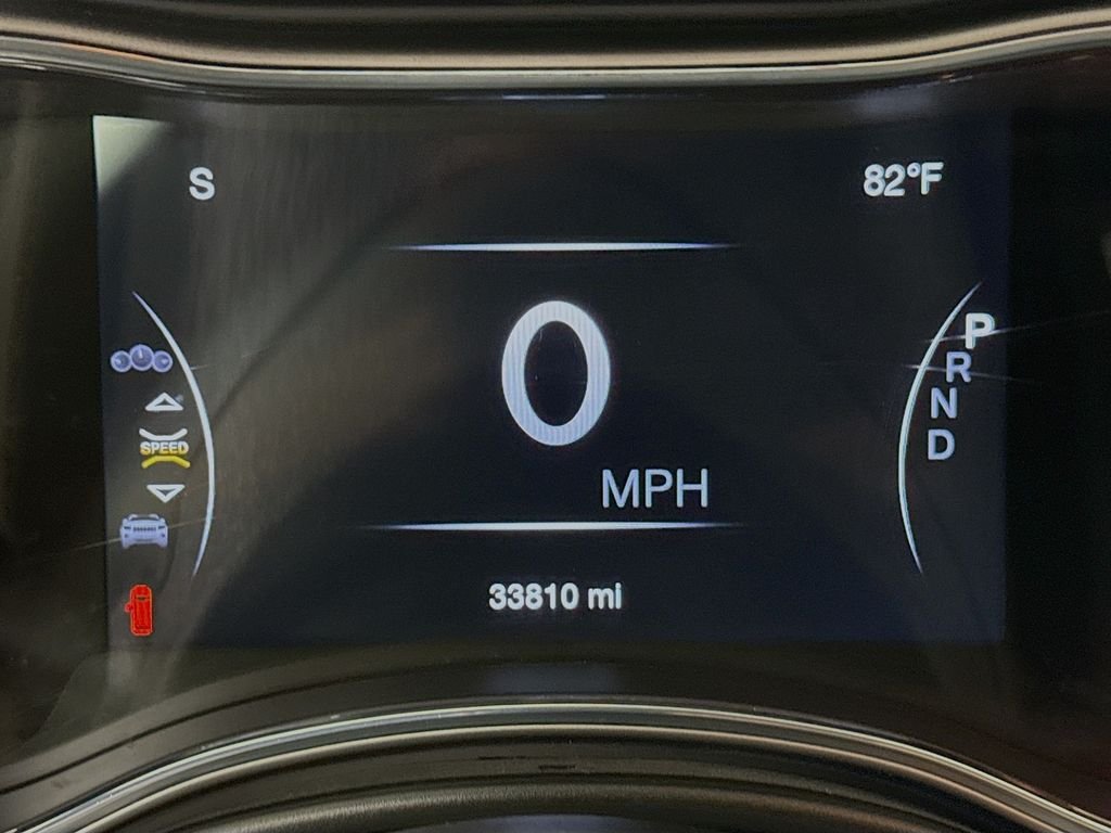 Used 2021 Granite Crystal Metallic Clearcoat Jeep Laredo X image 17
