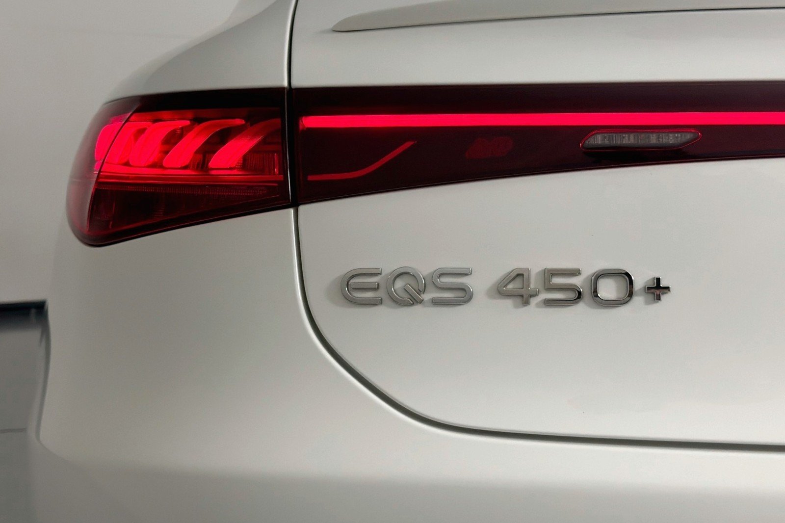 Certified Used 2024 Polar White Mercedes-Benz EQS 450+ image 17