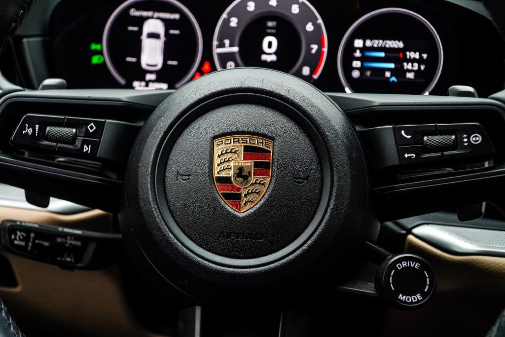 Used 2024 Gray Porsche Base image 37