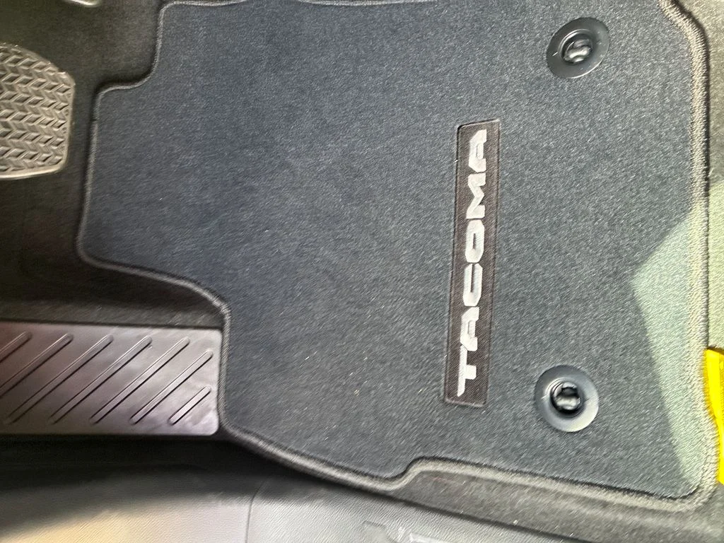 2026 Toyota Tacoma SR5 - Photo 40