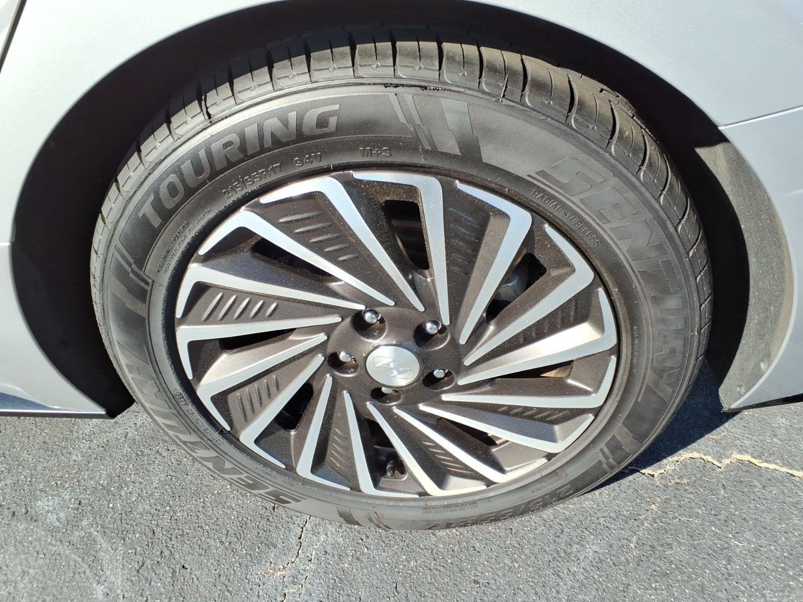 Used 2023 Curated Silver Hyundai SEL image 16