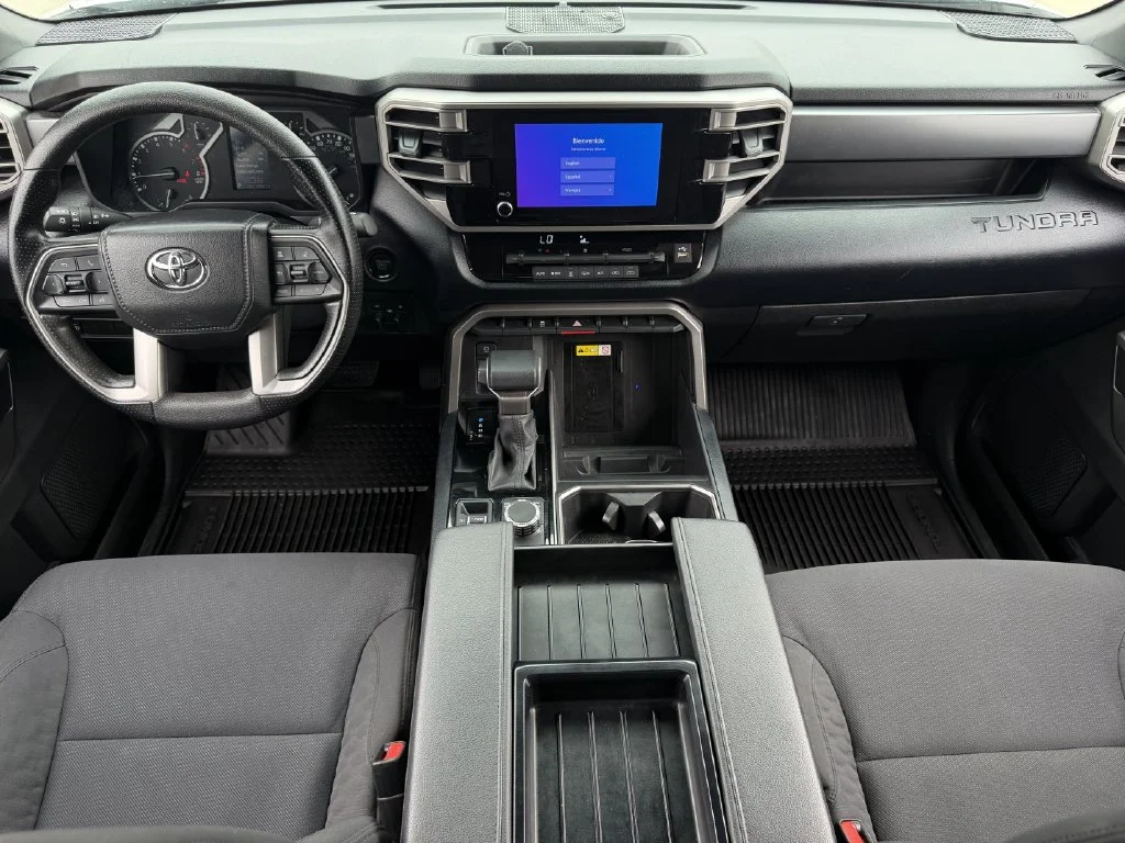 Used 2025 White Toyota SR5 image 12