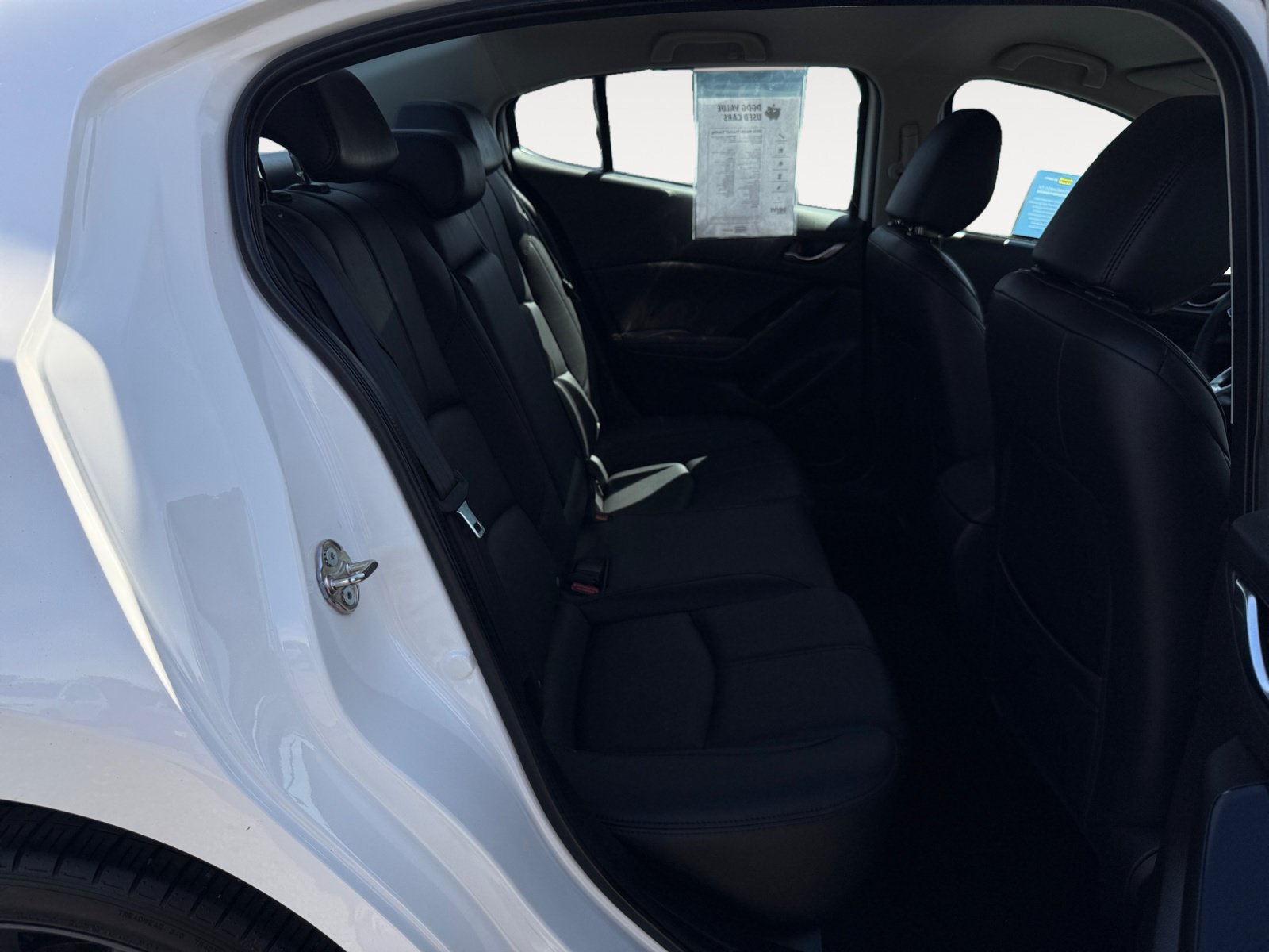 Used 2018 Snowflake White Pearl Mazda Touring image 18