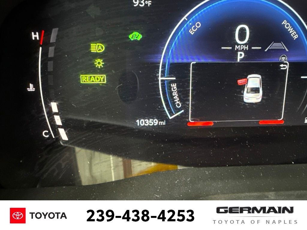 Certified Used 2025 Gray Toyota SE image 22