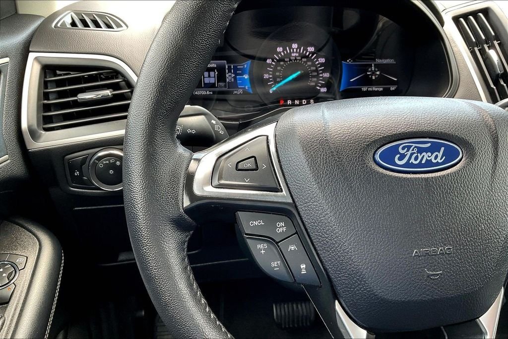 Used 2024 Gray Ford SEL image 15