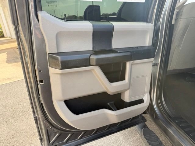 Used 2019 Magnetic Ford XL image 7