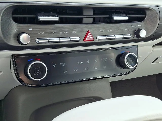 New 2027 Gray Hyundai SEL image 11
