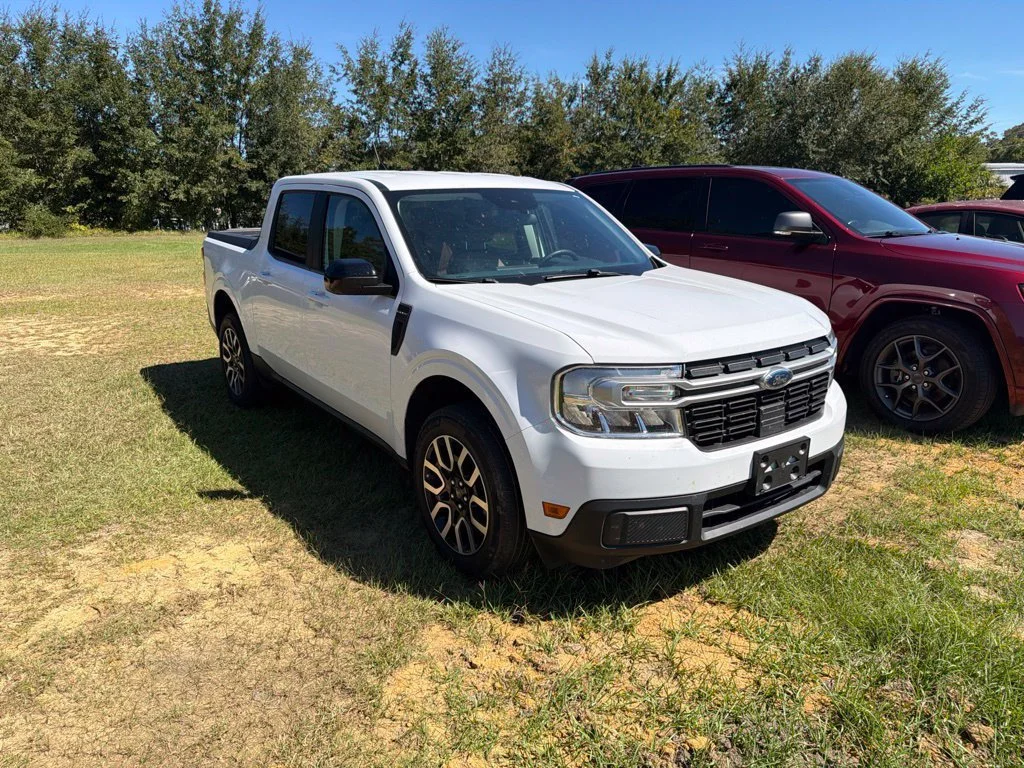 Used 2024 White Ford Lariat image 2