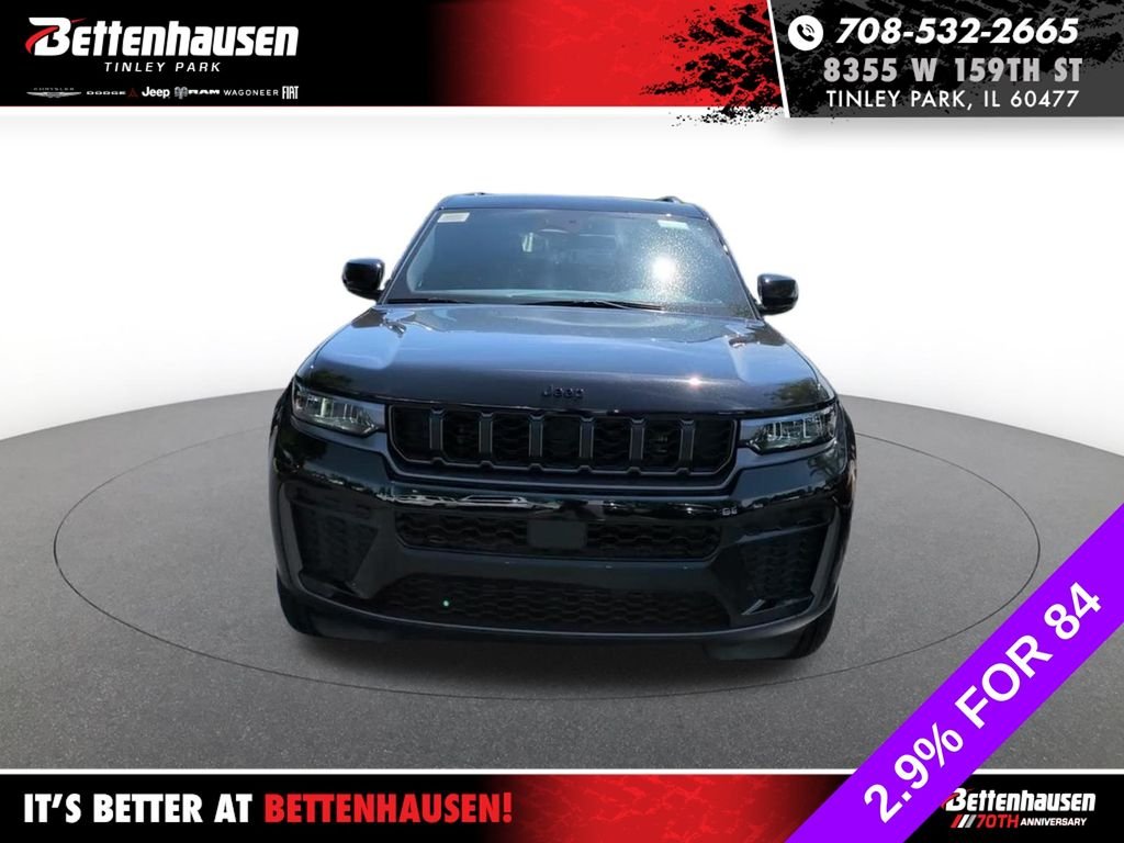 New 2026 Diamond Black Crystal Pearl-Coat Exterior Paint Jeep Altitude image 16
