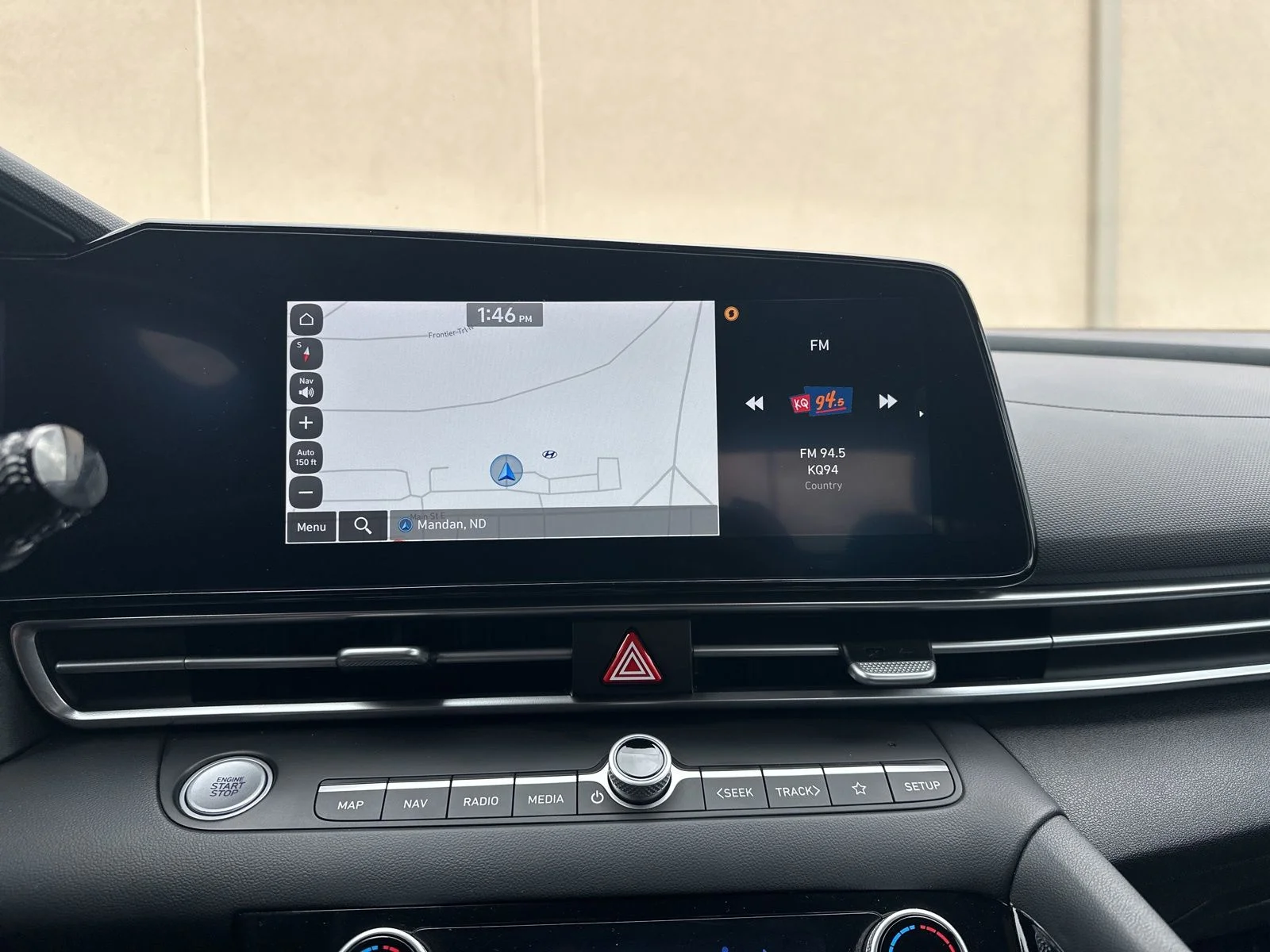 Used 2023 Black Hyundai SEL image 49