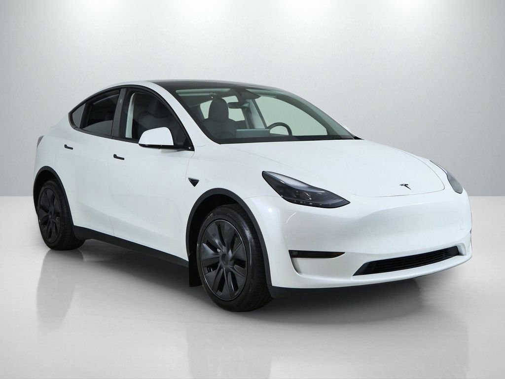 Used 2025  Tesla Long Range image 8