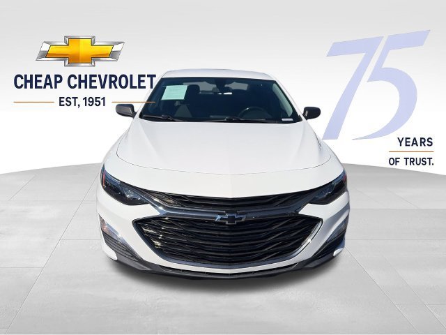 Used 2019 SUMMIT WHITE Chevrolet RS image 8