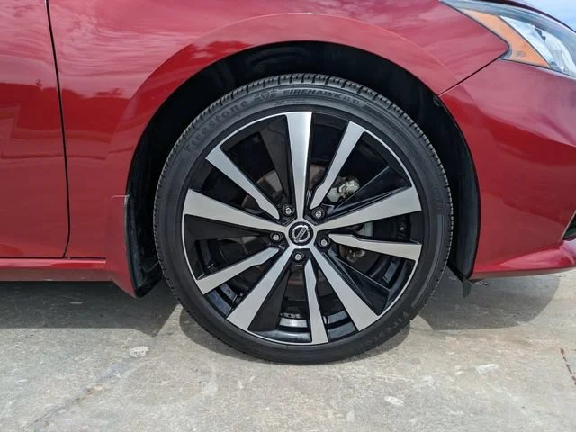 2022 Nissan Altima Platinum - Photo 11
