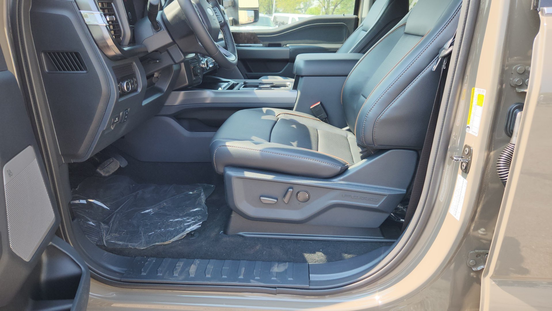 New 2026 Marsh Gray Ford LARIAT image 13
