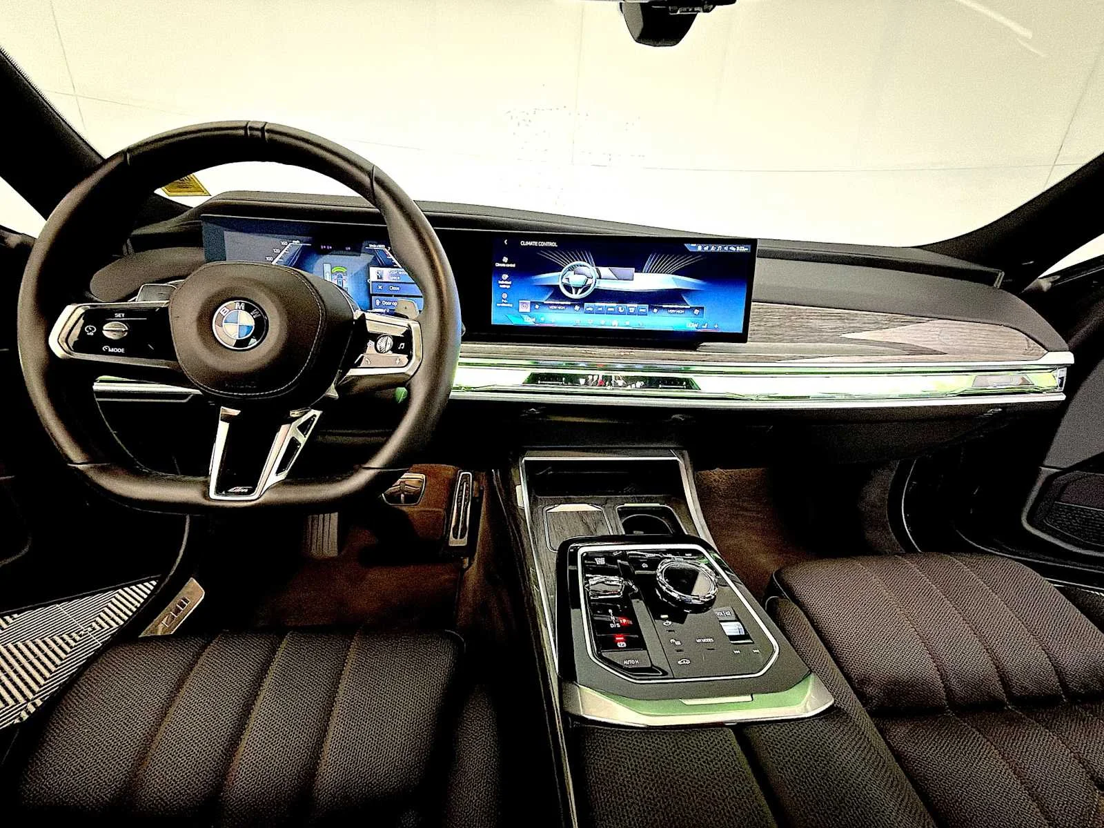 Certified Used 2025 Black Sapphire Metallic BMW 760i xDrive image 17