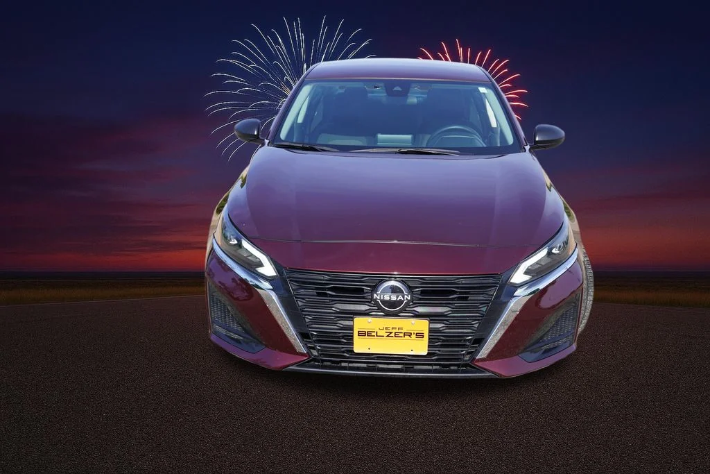 Used 2024 Red Nissan 2.5 SV image 12