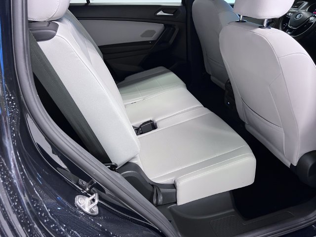2021 Tiguan 2.0T SE R-Line Black Black · photo 13