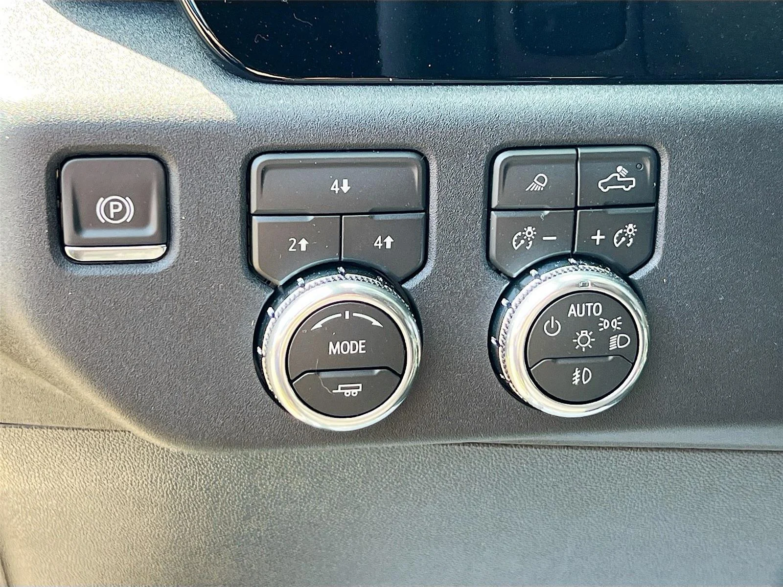 2026 GMC Sierra 3500HD SLE - Photo 14