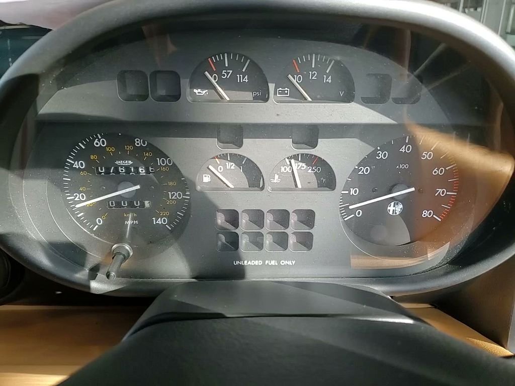Used 1991 Red Alfa Romeo Veloce image 19