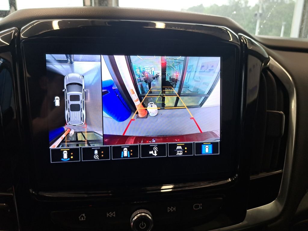 Used 2022 Red Chevrolet Premier image 23