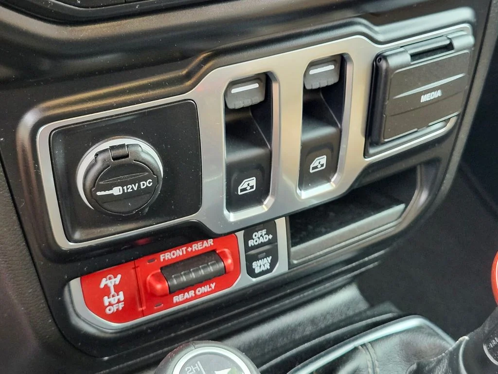 Used 2023 Green Jeep Rubicon image 20