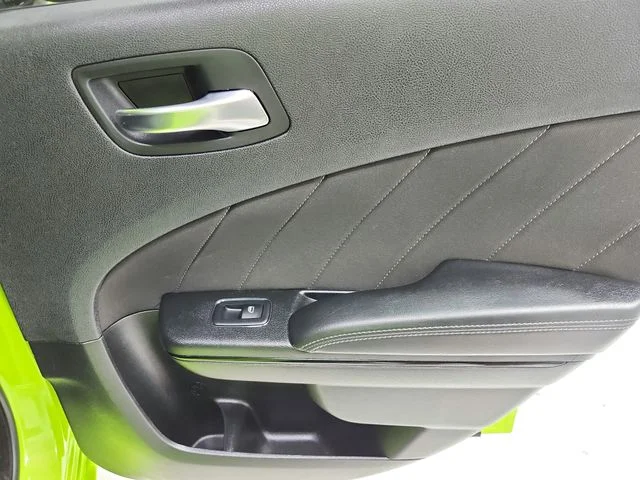 Used 2023 Green Dodge SXT image 44