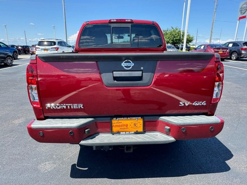Used 2020 Red Nissan SV image 4