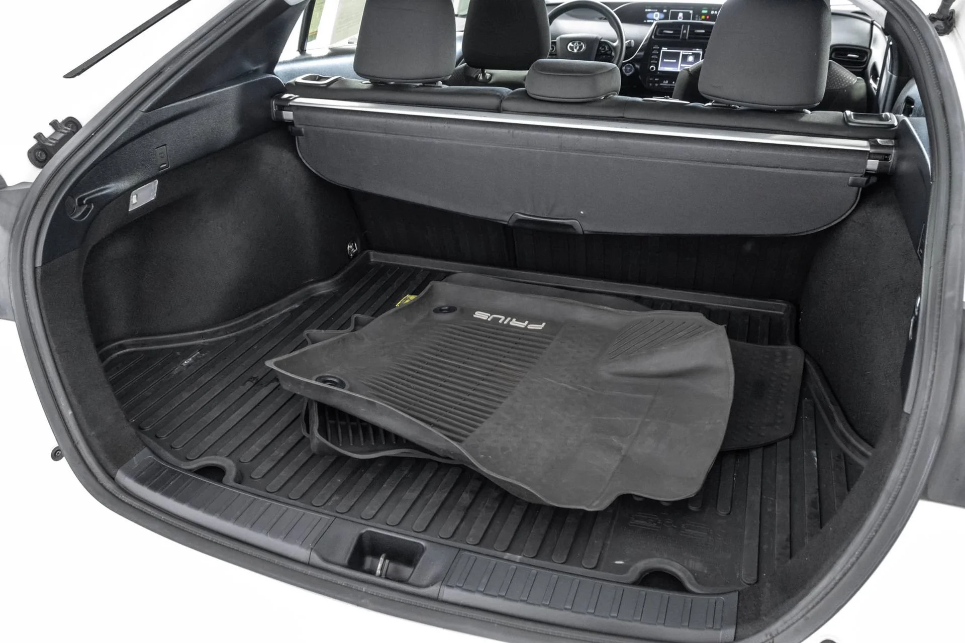 Used 2021  Toyota L Eco image 36