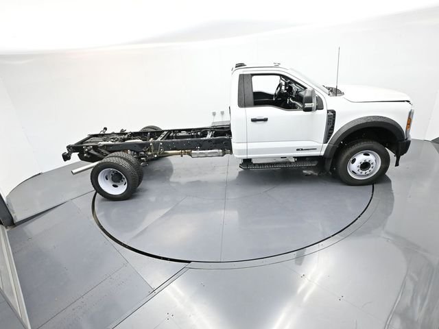2024 Ford F-450 Super Duty Chassis Cab XL - Photo 26