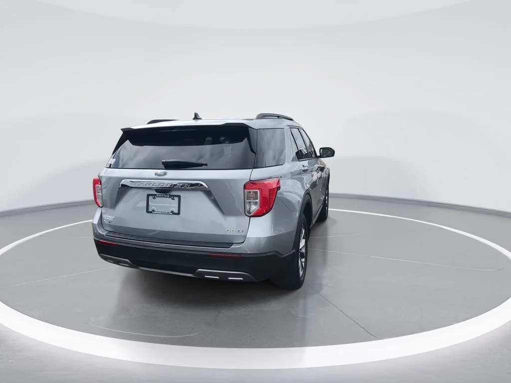 Used 2022 Silver Ford XLT image 8