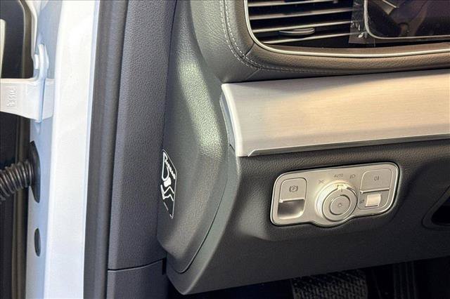 New 2026 Polar White Mercedes-Benz GLE 450 image 40