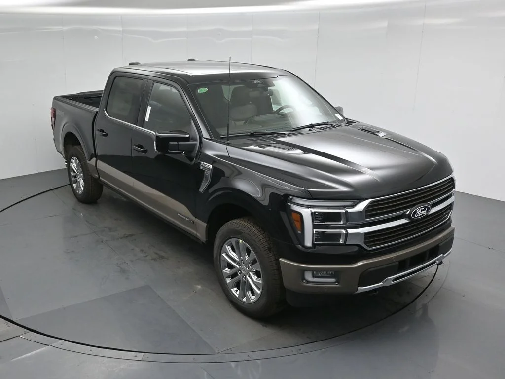 New 2026 Agate Black Metallic Ford King Ranch image 38