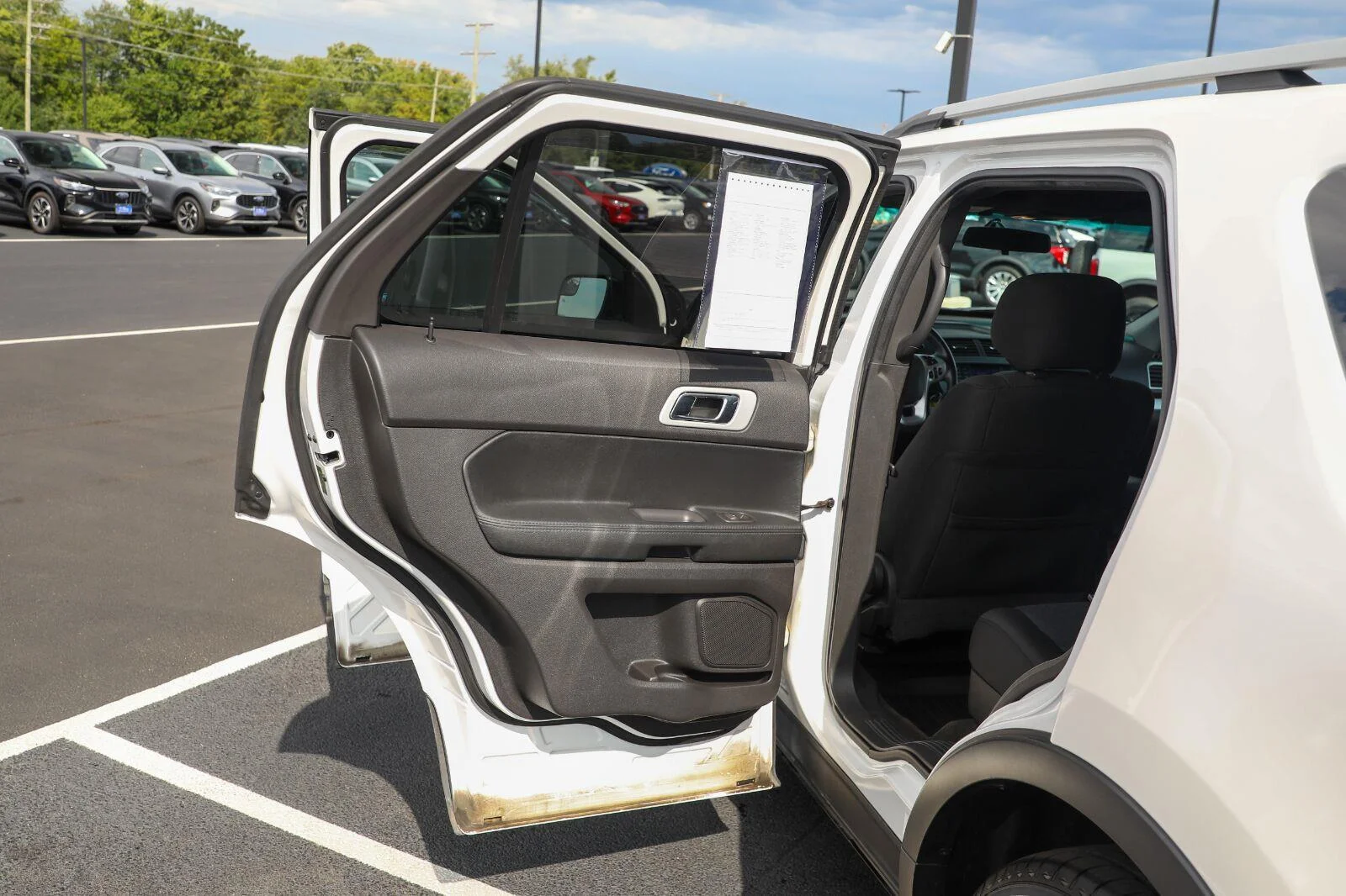 Used 2013 White Platinum Metallic Tri-Coat Ford XLT image 26