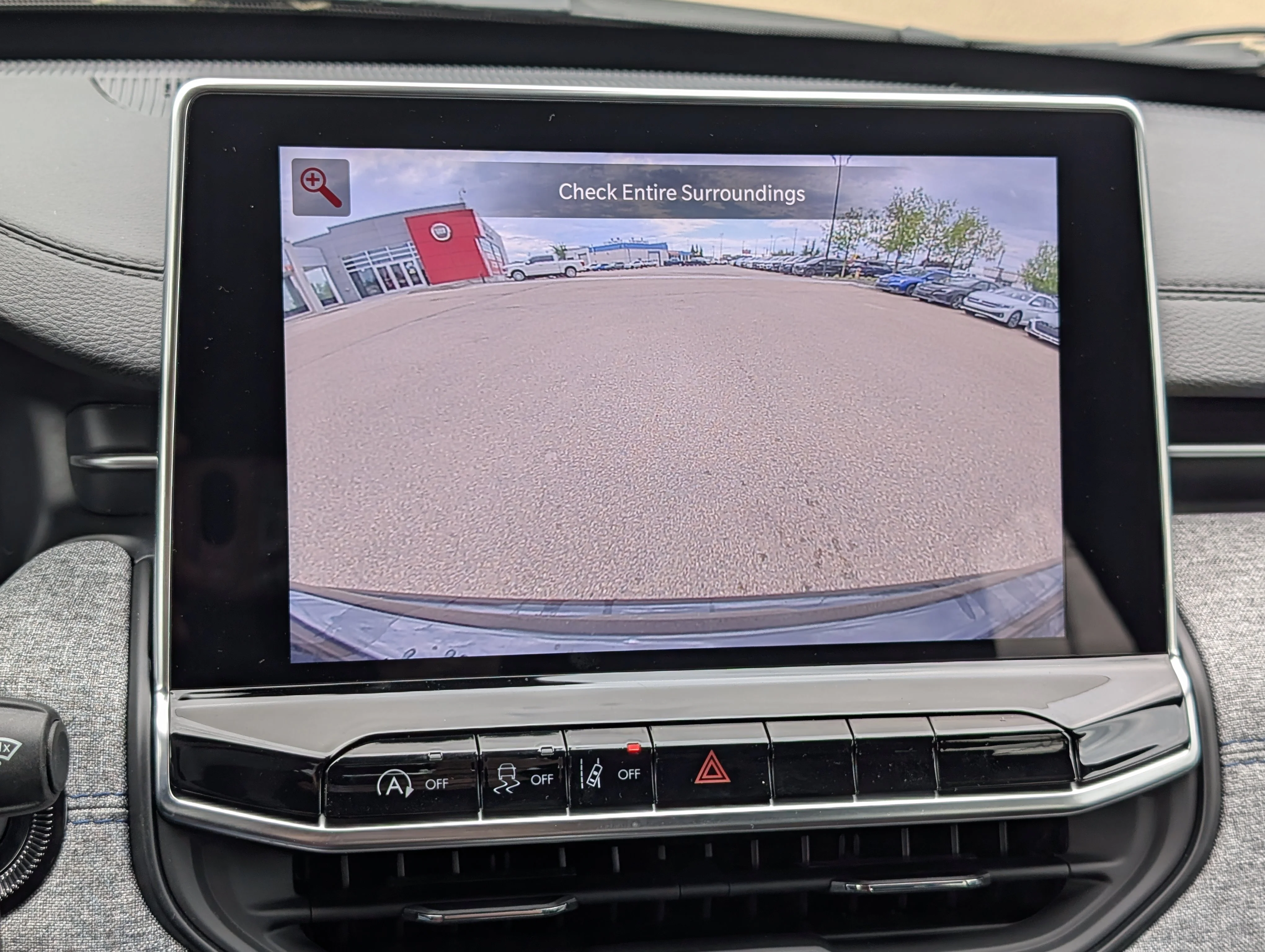 New 2026 Diamond Black Crystal Pearl Jeep North image 30