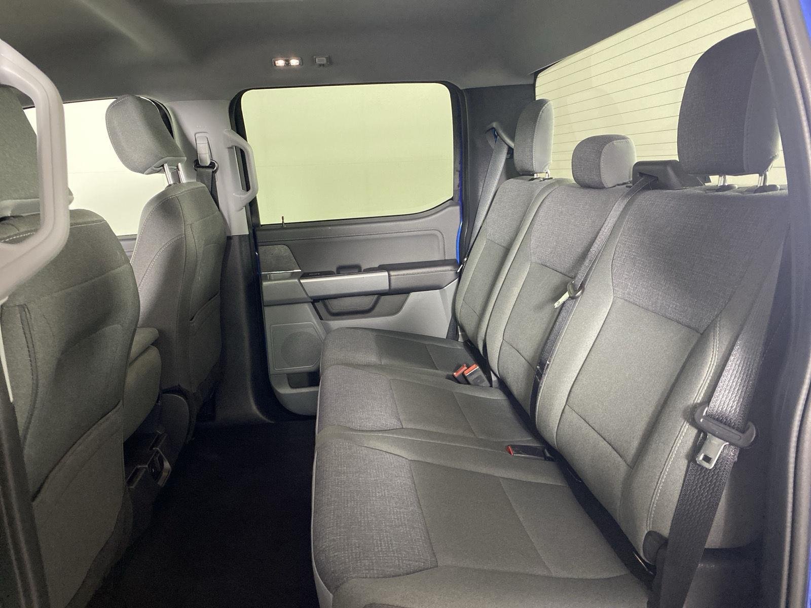 Used 2025 Atlas Blue Ford XLT image 22