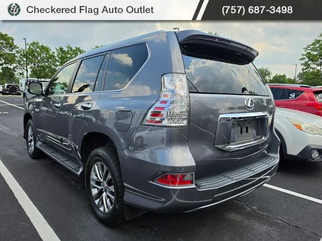 Used 2015 Nebula Gray Pearl Lexus 460 Luxury image 4