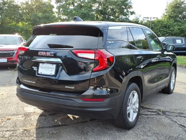 2023 GMC Terrain SLE - Photo 6