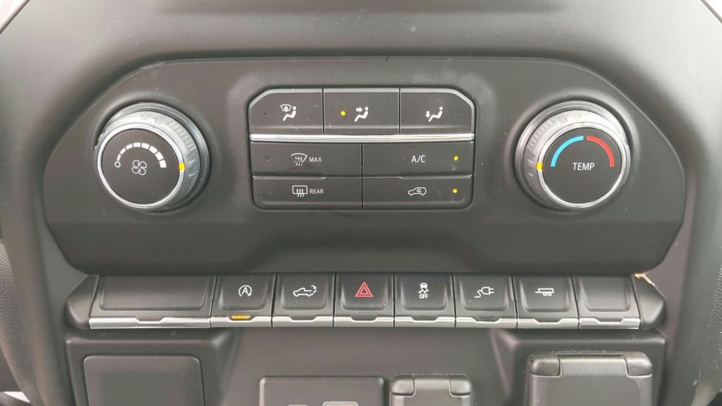 Used 2021 Black Chevrolet Custom image 26