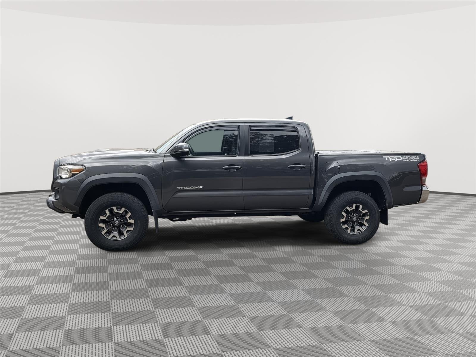 Used 2016 Magnetic Gray Metallic Toyota TRD Off Road image 4